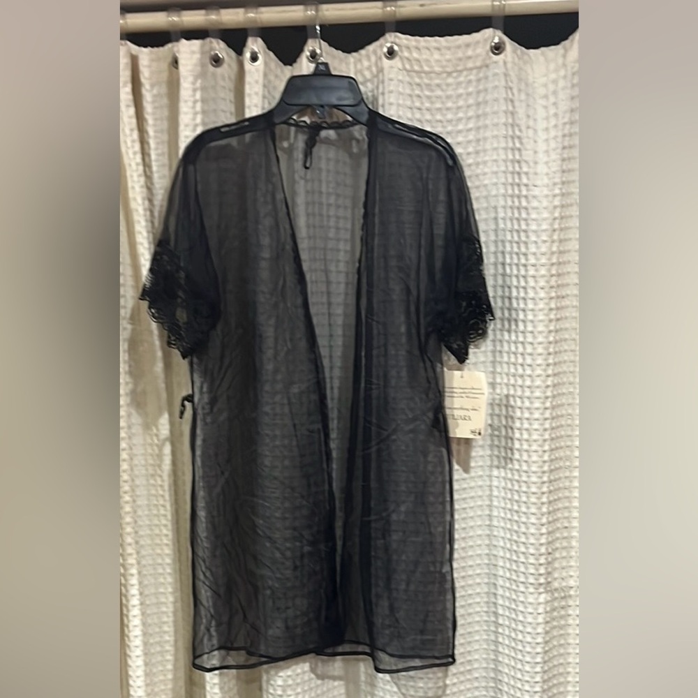 🖤 Juliara Black Sheer Lace Robe or CoverUp - Size Medium - Picture 3 of 5